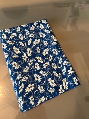 Kaufman Blue and White Daisy’s bluework Quilt Fabric 1.75 yards